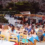 La Grotta 2*