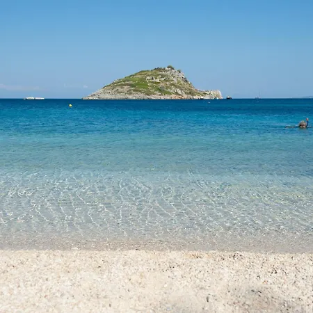 La Grotta Otel