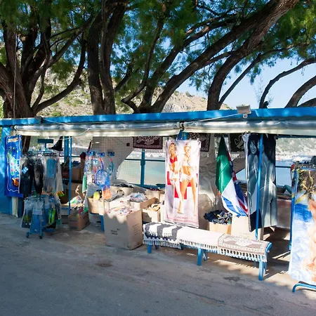 La Grotta 2*