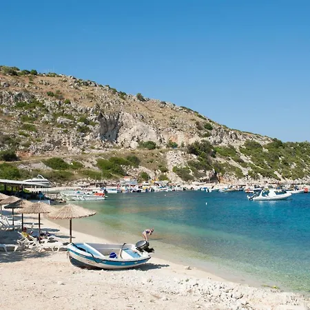 La Grotta Hotel 2*