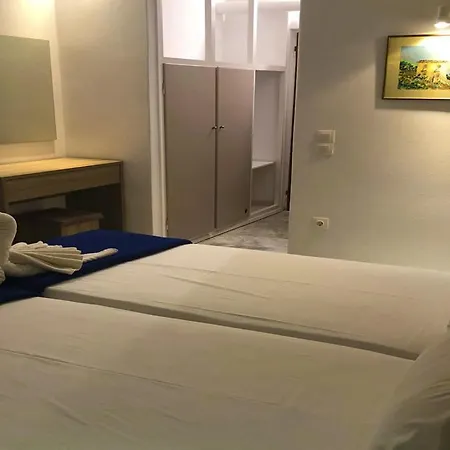 La Grotta Hotel