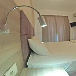 La Grotta 2*